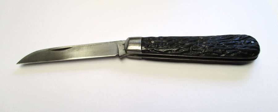 Sheffield made folding knife - Eye Witness