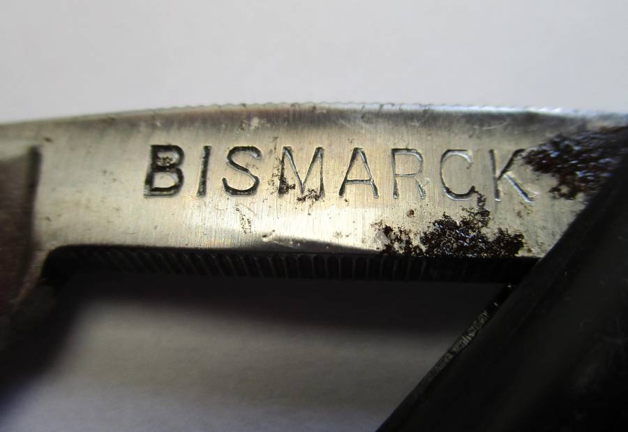 Vintage Bismark Cut throat razor / straight razor