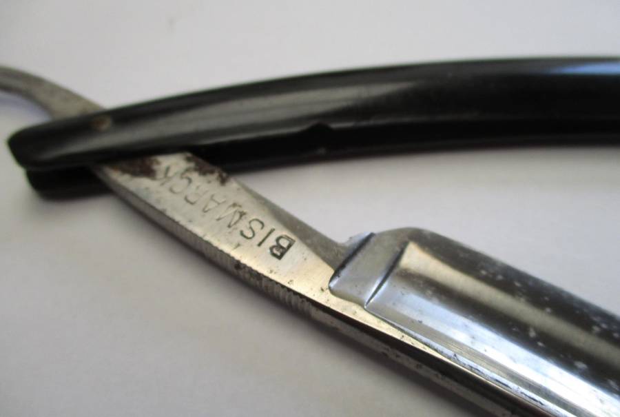 Vintage Bismark Cut throat razor / straight razor