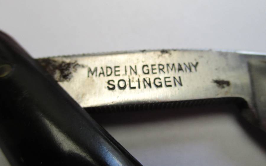 Vintage Bismark Cut throat razor / straight razor