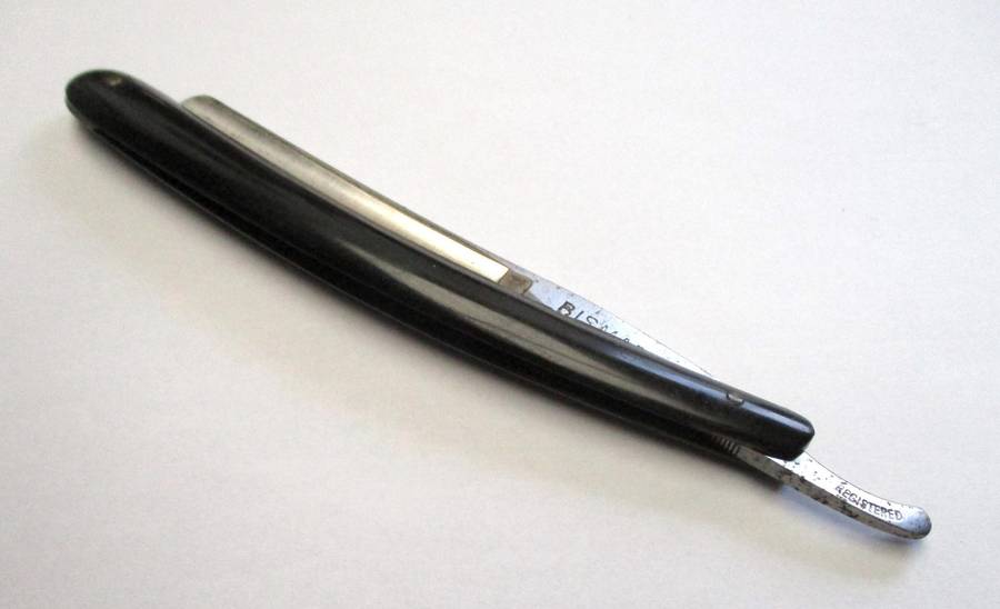 Vintage Bismark Cut throat razor / straight razor