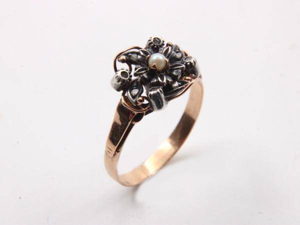 ANTIQUE 18K GOLD, DIAMOND & PEARL RING
