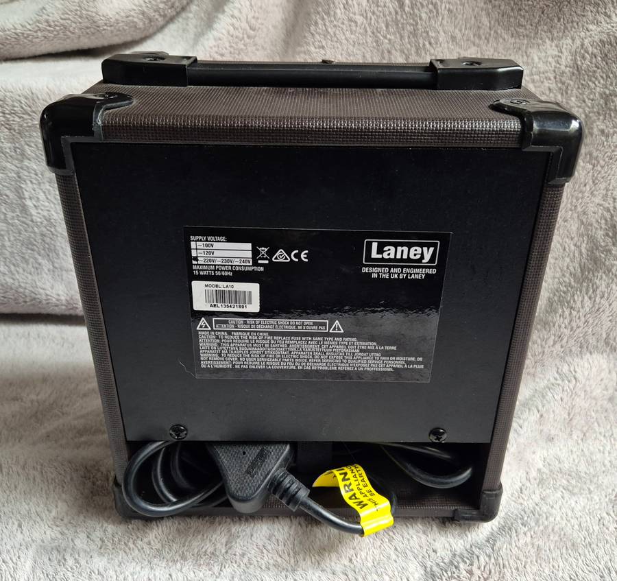 Laney LA10 Acoustic Guitar Amp