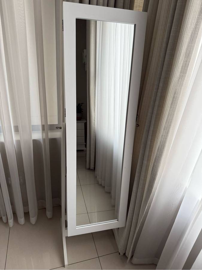 Mirror with Jewlery cupboard