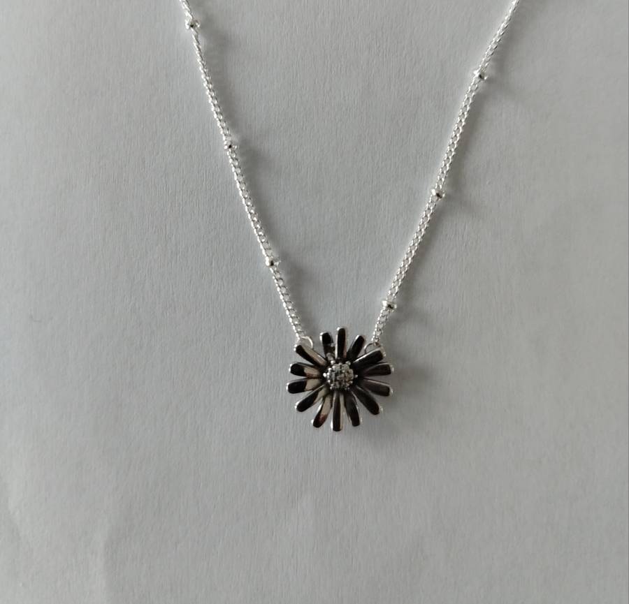 925 Silver Daisy Necklace