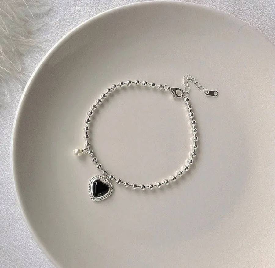 925 Silver Onyx Heart and Pearl Bracelet.