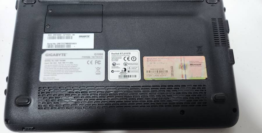 GIGABYTE NETBOOK - Model Q1088 up for Grabs - ****** R30 SHIPPING *****
