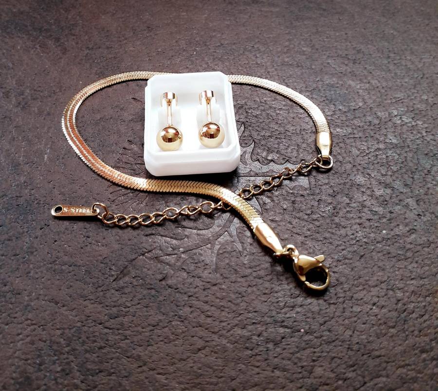 Stainless Steel No-Fade Bracelet and Ball Stud Earrings