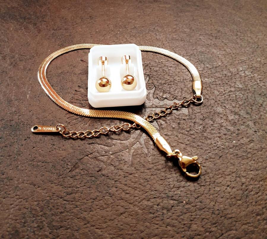 Stainless Steel No-Fade Bracelet and Ball Stud Earrings