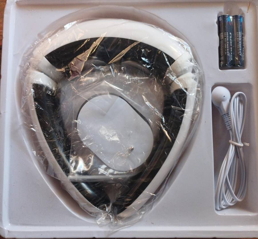Intelligent Neck Massager and Stimulating Pad