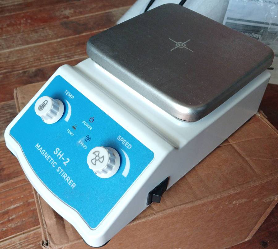 Magnetic Stirrer with Heating Function (SH-2)