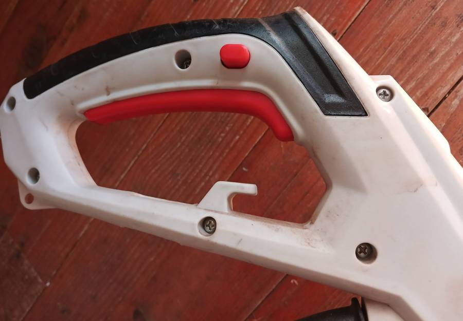 550w Ryobi Grass Trimmer - Needs Spool/Cover See Last Image