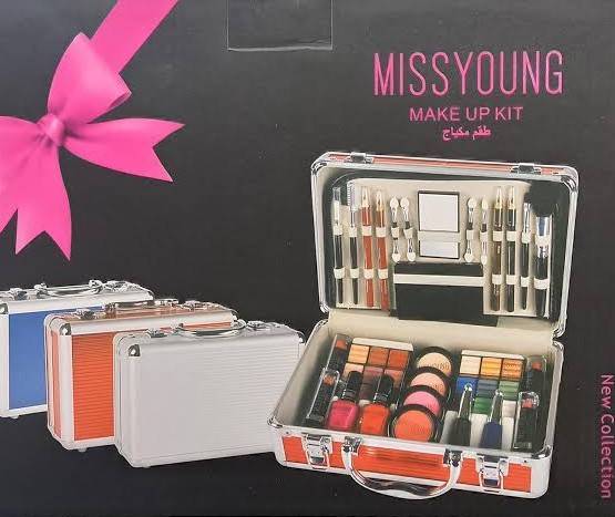 50 Piece Deluxe Make-up Art Set