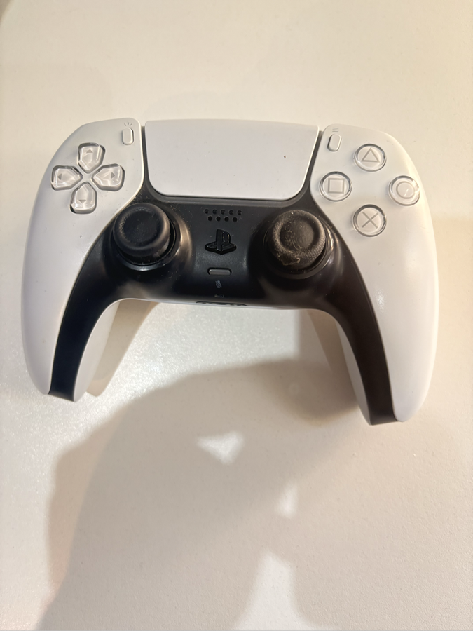 PlayStation 5 DualSense Wireless Controller  White  For Parts or Repair