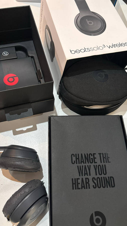 Beats Solo 3 Wireless (Without Charger)