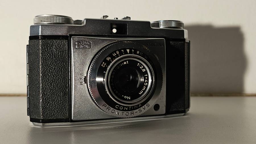 Zeiss Ikon Contina Ib - Film Camera