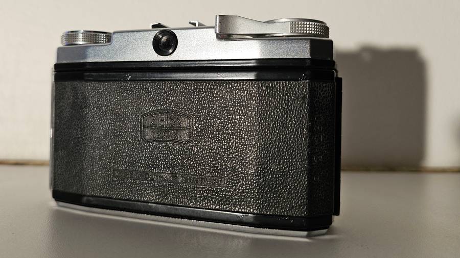 Zeiss Ikon Contina Ib - Film Camera