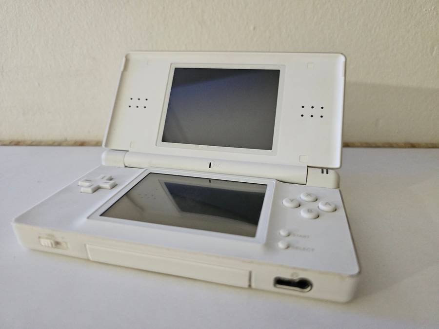 Nintendo DS Lite - White