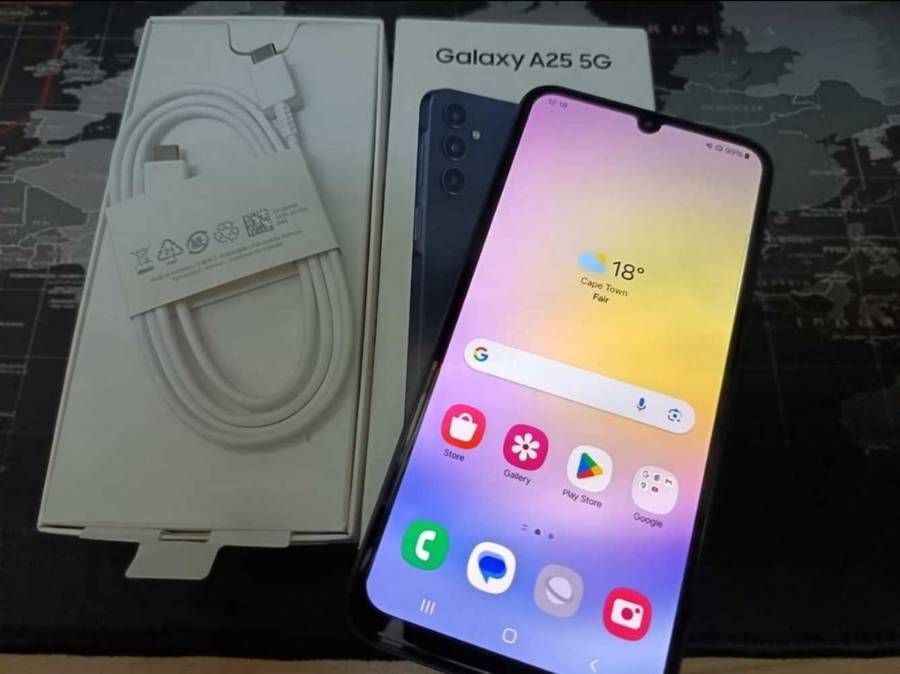 Samsung A25 (like new)