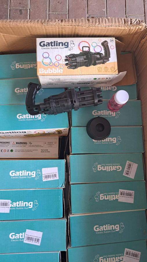 100 electric bubble gun toys