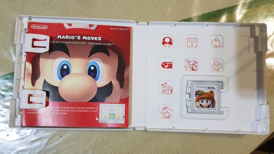 Nintendo 3DS game - Super Mario 3D Land
