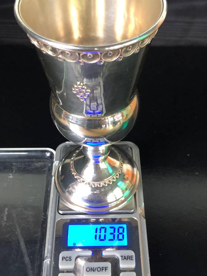 925 HALLMARKED STERLING SILVER KIDDUSH CUP - 103.8g - ENGRAVED IN HEBREW AND DATED 1995
