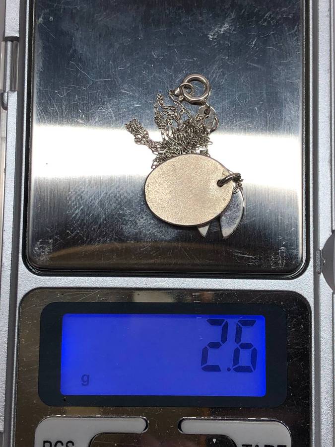 Lovely 925 marked Italian silver fine neck chain with 2 pendants - 2.6g