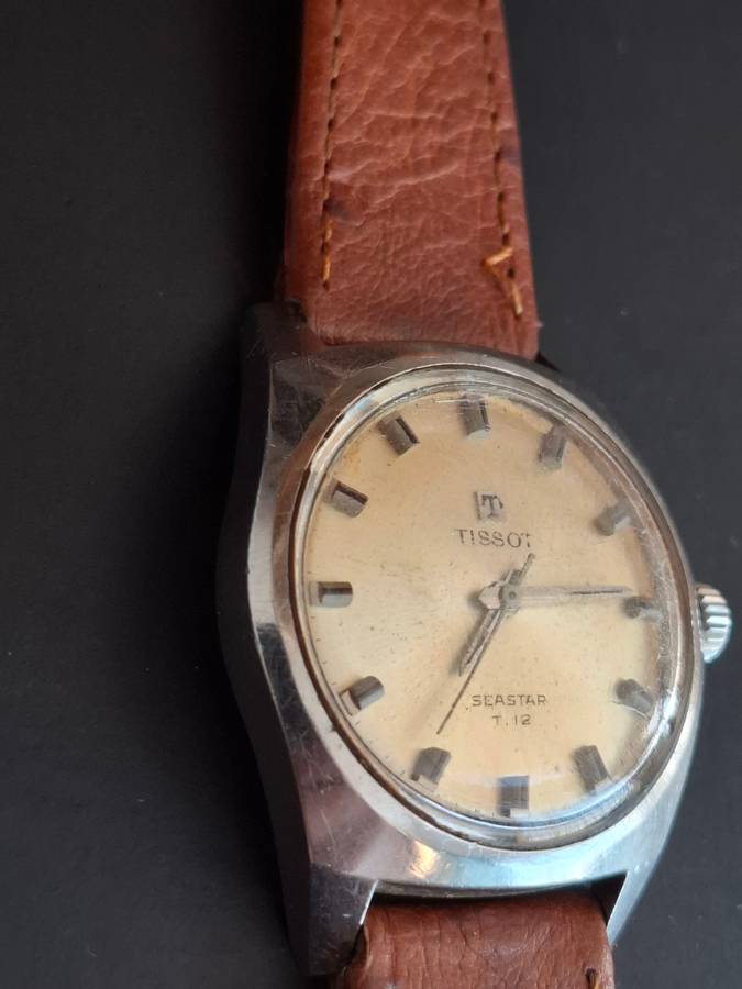 Broken Tissot Watch (Faulty)