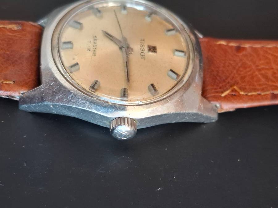 Broken Tissot Watch (Faulty)