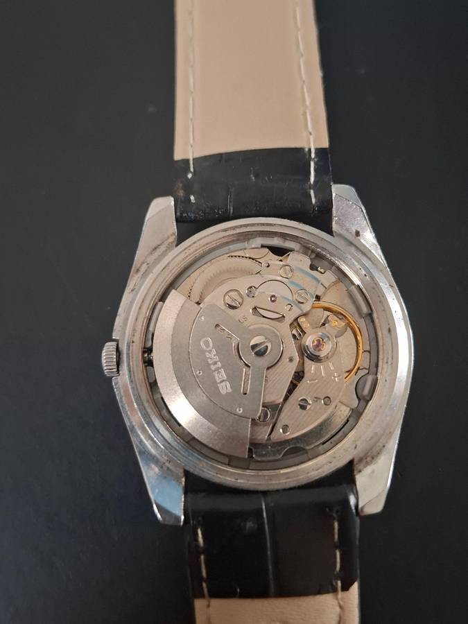 Faulty Seiko Watch(Runs and Stops)