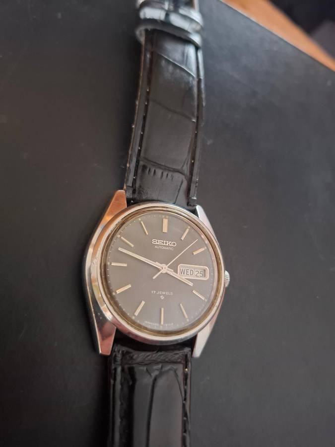 Faulty Seiko Watch(Runs and Stops)
