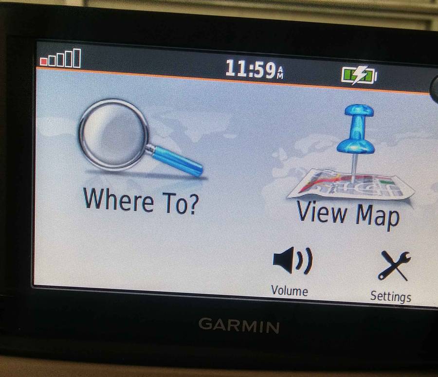 Garmin Nuvi 52 GPS With Car Charger And Window Mounting Bracket (Suction Cup) Battery Life + 1hr