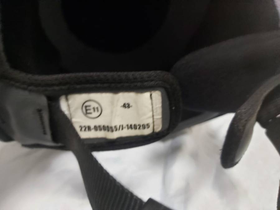 AGV HELMET MOTORBIKE-BLACK--WITH INNER