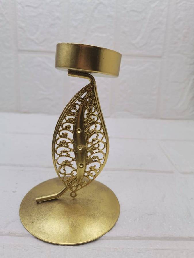 GOLD COLOR LEAF SINGLE CANDLE HOLDER-BEAUTIFUL