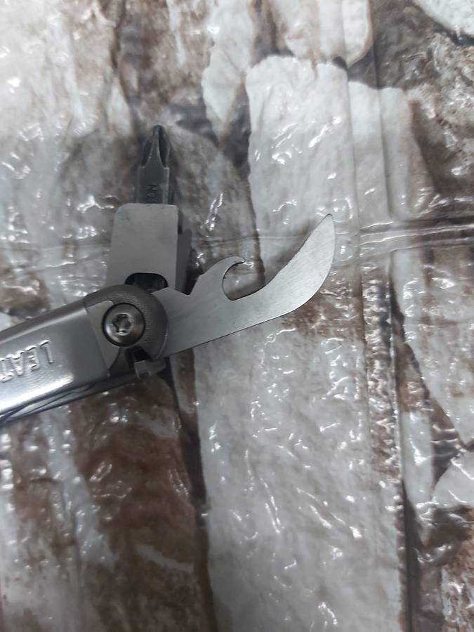 LEATHERMAN WAVE+ SILVER--GREAT BUY