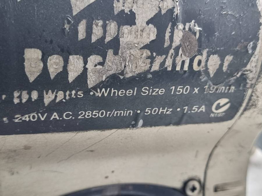 BENCH GRINDER 250W W150MM X 19MM ---PRICED TO GO