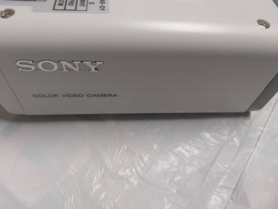 SONY SSC-E433P- DAY/NIGHT 540 LINES COLOR CAMERA ---THIS IS A BARGAIN