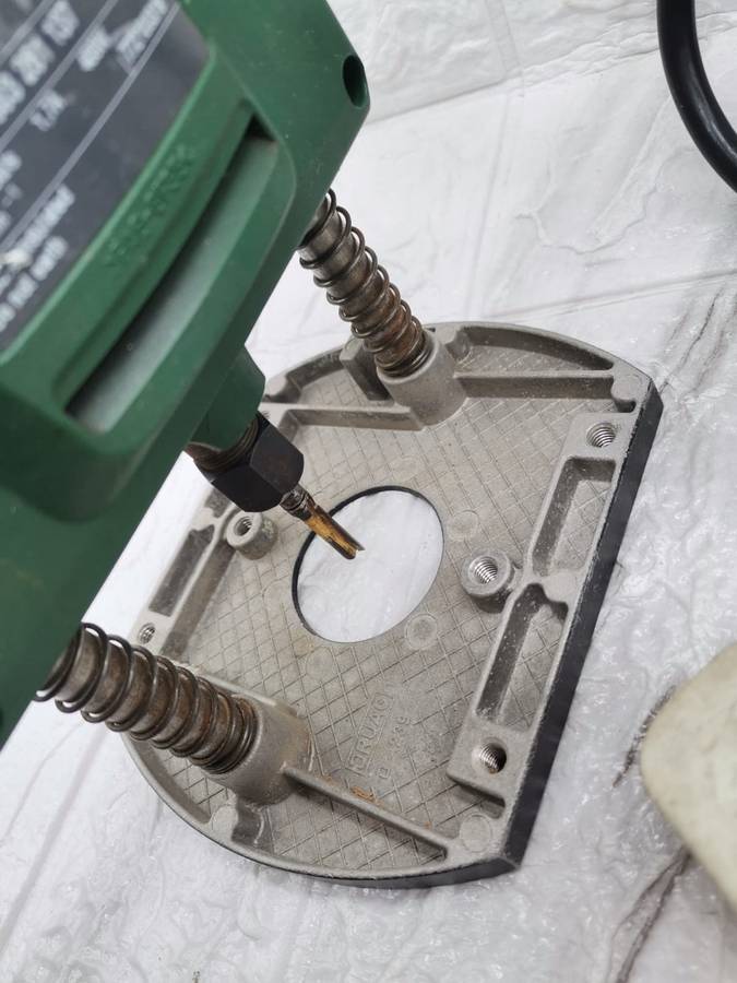 Bosch Pof 400 400W Route SCINTILLA SA V/96249 ---WORKS 100%