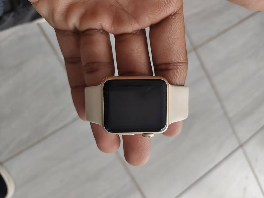 Apple Watch Sport (1st gen) 8GB Yellow Gold Aluminium 38MM