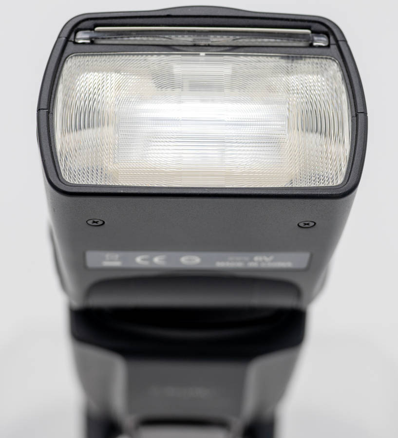 Yongnuo YN565EX for Canon + Pouch- Pre Owned