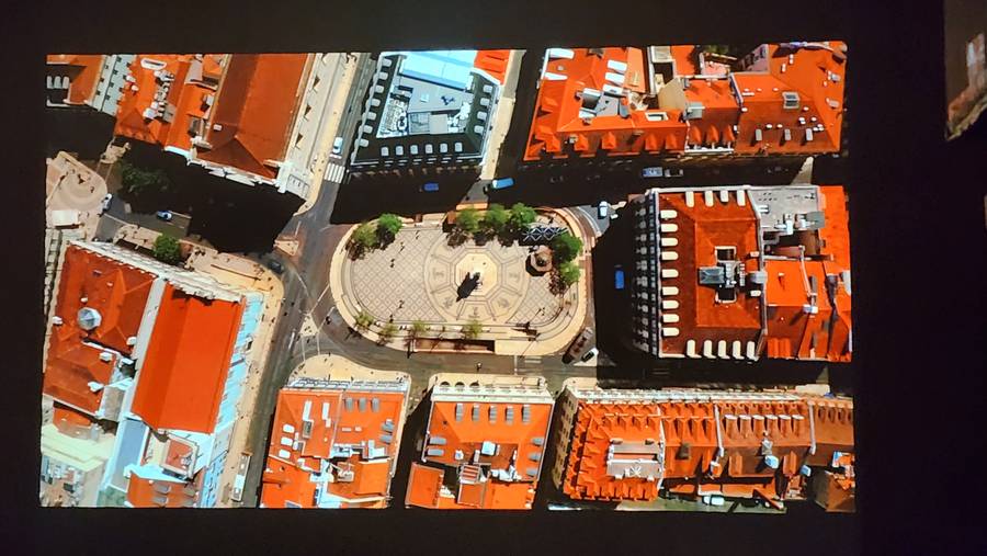 Acer PD523 XGA DLP Projector (2400 Lumens)