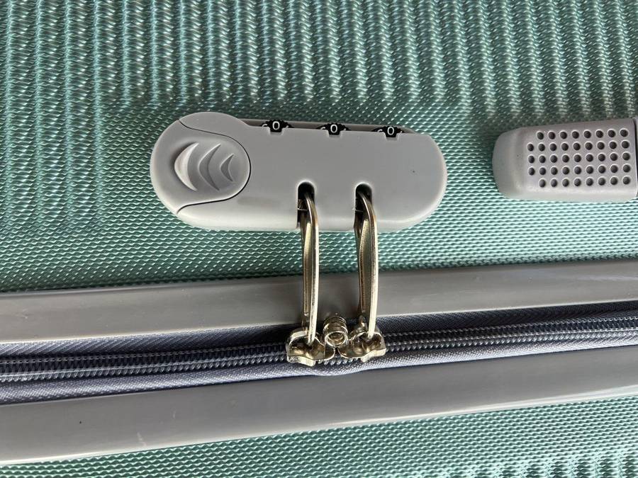3-Piece Silver Green Hard Shell Luggage Set with Spinner Wheels, Built-In Lock & Fast SA Delivery