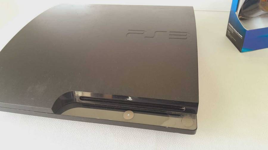 PS3 slim 1TB loaded with over 40 Games