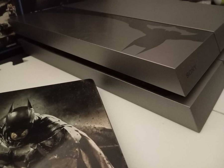 PS4 Limited Edition Batman Console Bundle RARE!!
