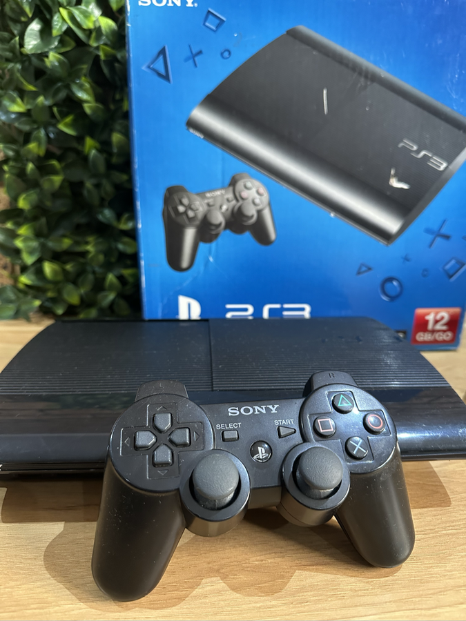 (PS3) PlayStation 3 Super Slim 500GB  Boxed + 5 Games