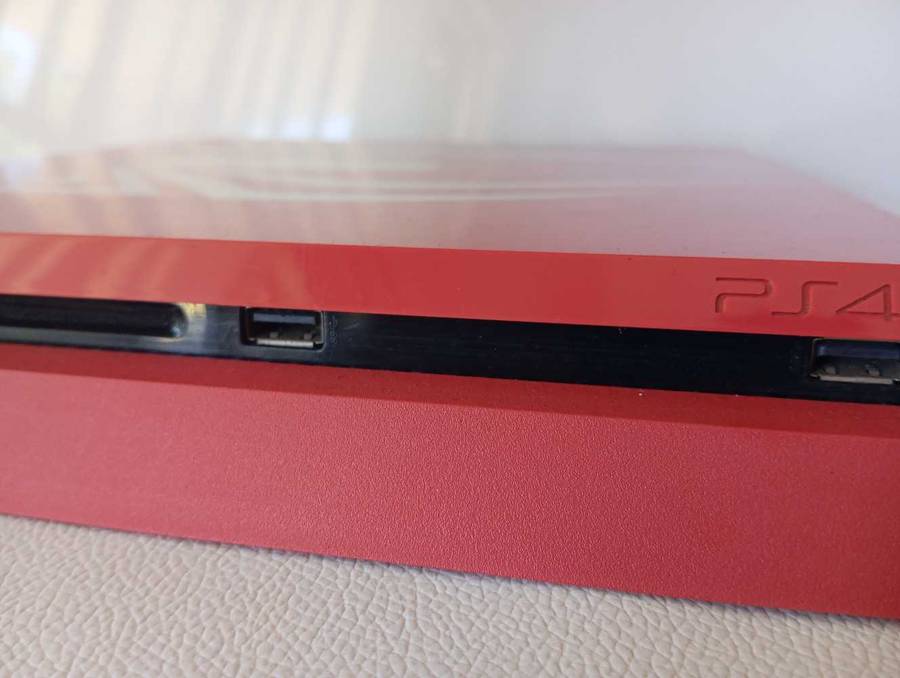 PlayStation 4 Slim Spider-Man Limited Edition  1TB + Game! Fast shipping