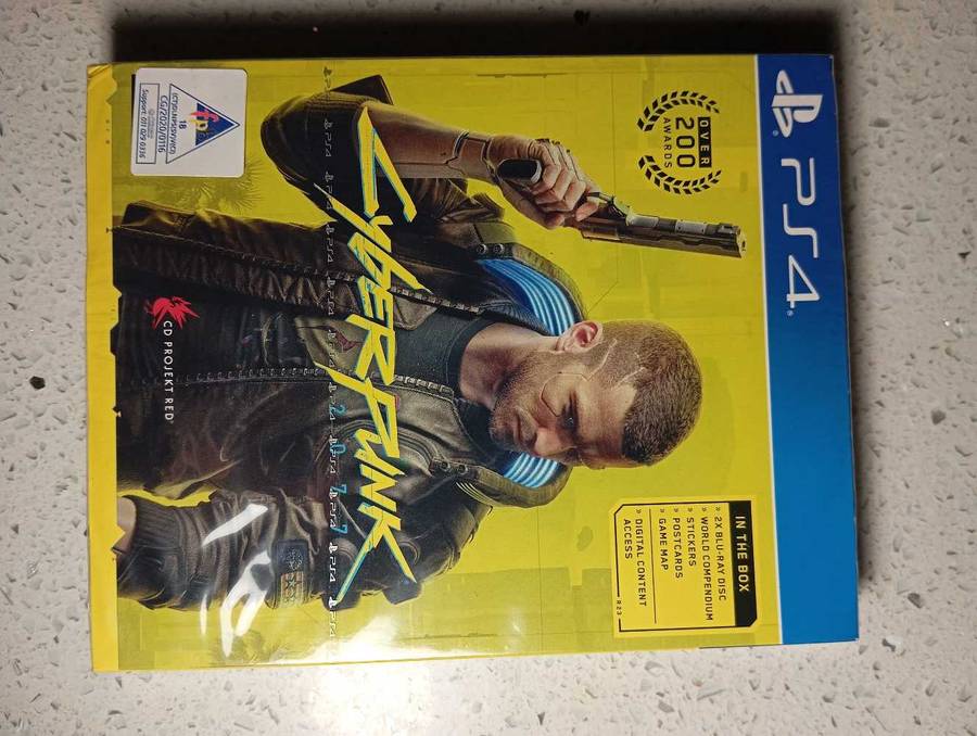 Cyberpunk 2077 BOX SET PS4 BRAND NEW !!!