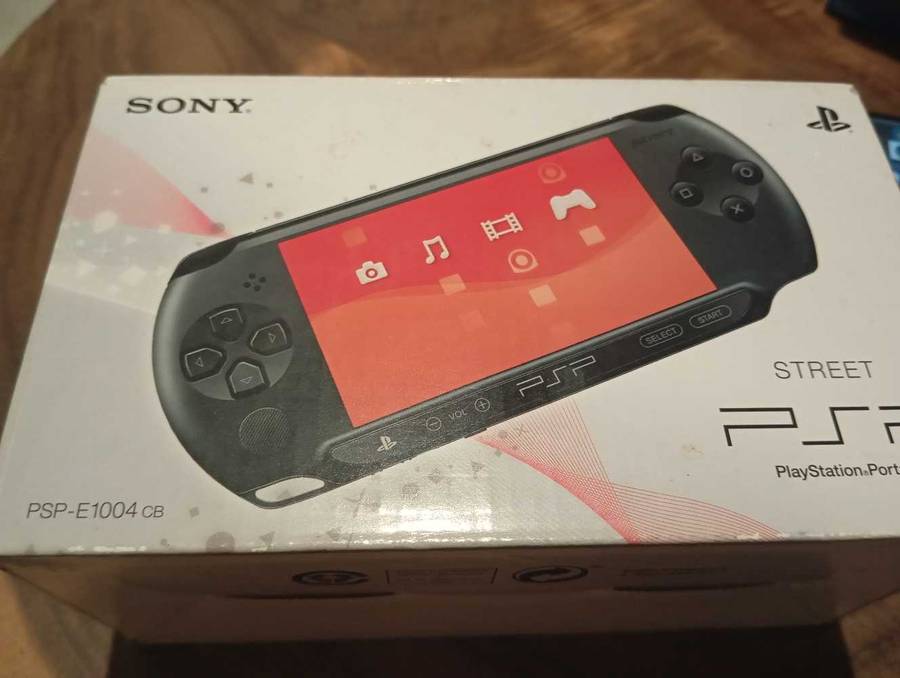 PSP consoles loaded with over 40 games