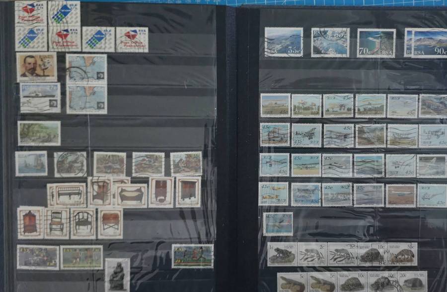 Lighthouse Stock Book: 16 Page/32 Sides Black with Used Union/ RSA