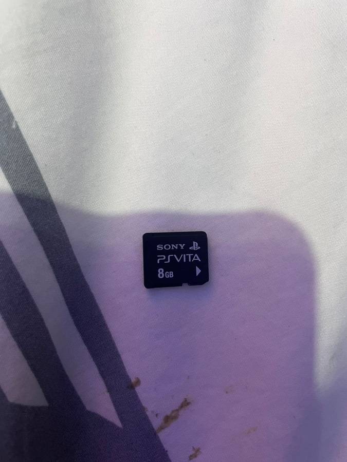 Sony PS VITA PCH-1004